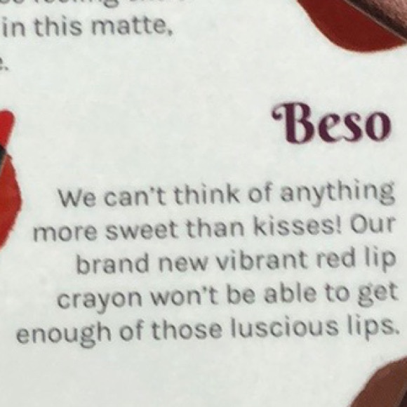 👄 Red Lip Crayon - Picture 2 of 4